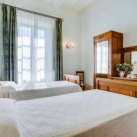 Nicoletta By Interhome